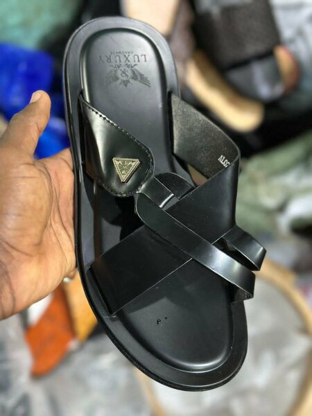 Sandales en cuir homme élégantes