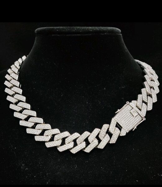 Chaîne de cou homme en argent