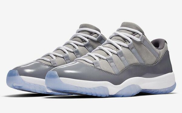 Baskets Jordan 11 Retro Gris