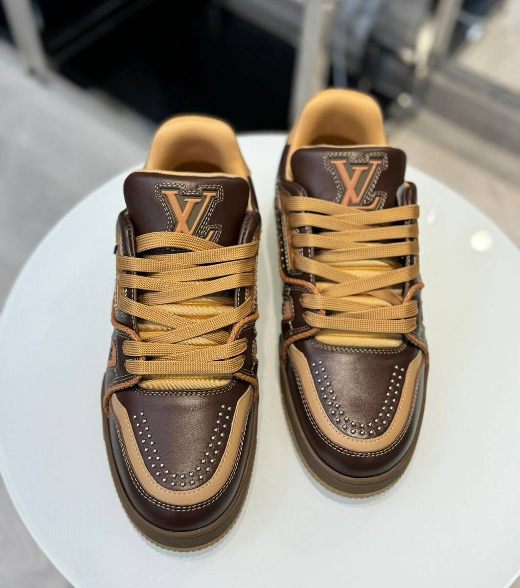 Sneakers en cuir marron stylé