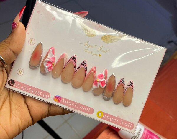 Ongles Press-Ons Éclatants