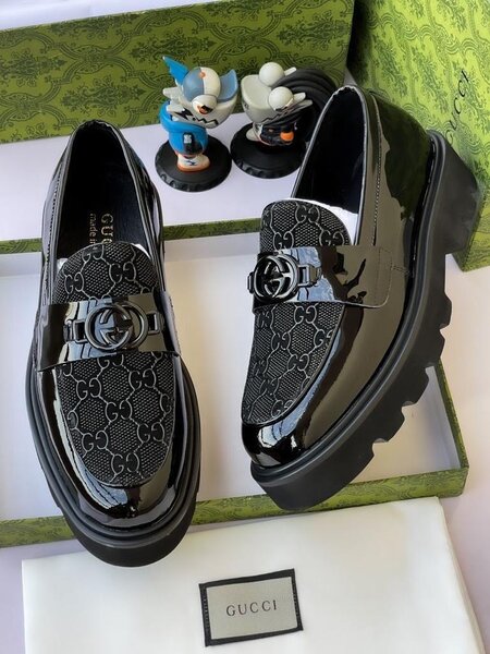 Mocassins en cuir Gucci