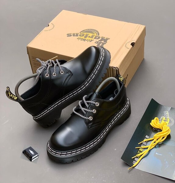 Chaussures Dr. Martens noir