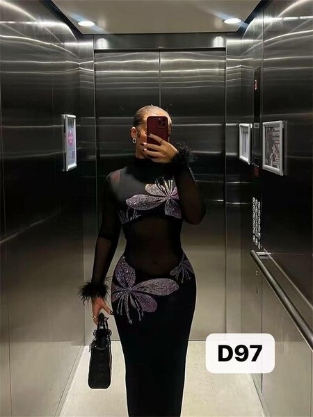 Robe soirée transparente élégante