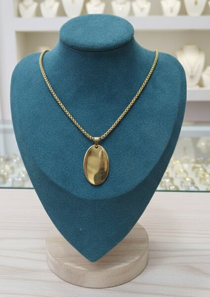 Collier pendentif doré élégant