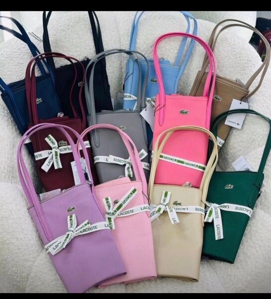 Sacs à Main Élégants Lacoste