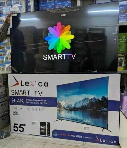 Smart TV 4K 55" Lexica