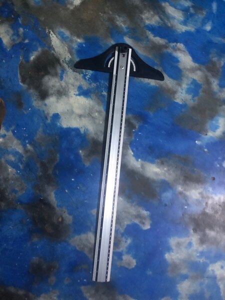 Équerre de marquage réglable