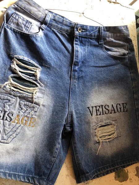 Shorts en jean déchiré