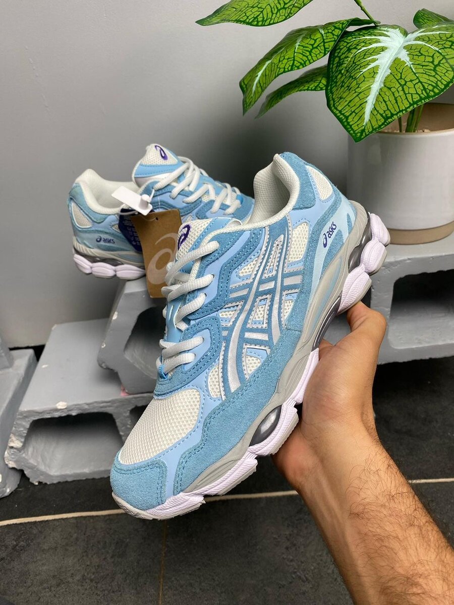 Chaussures de running Asics bleues