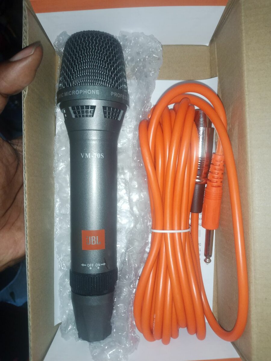 Microphone dynamique JBL VM-70