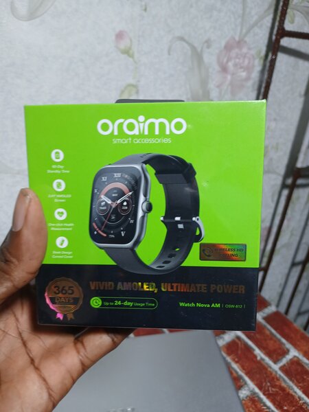 Smartwatch AMOLED Oraimo