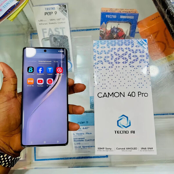 Tecno Camon 40 Pro