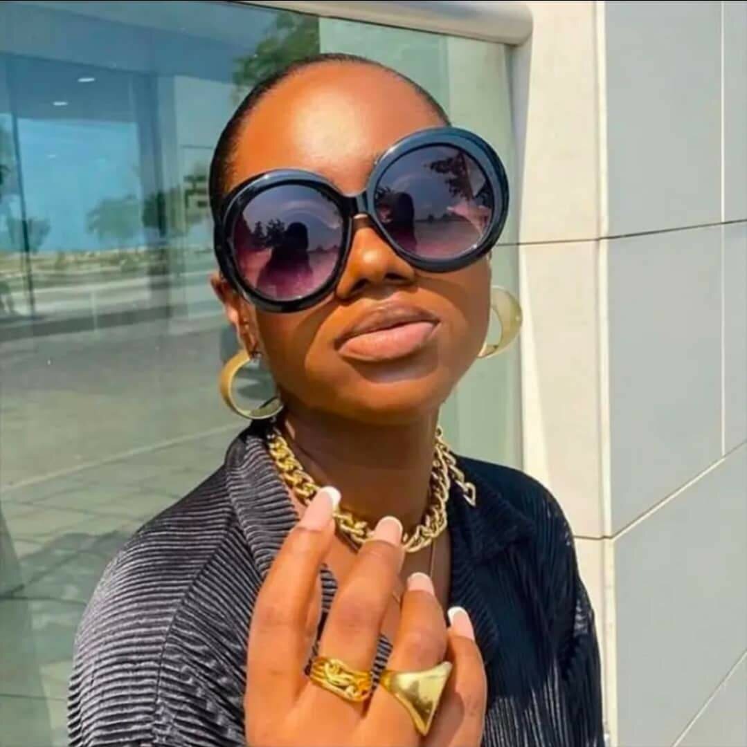 Lunettes de soleil glamour