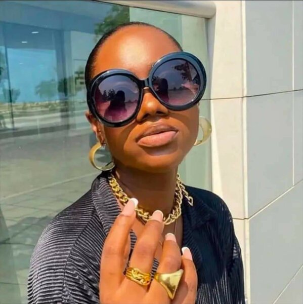 Lunettes de soleil glamour