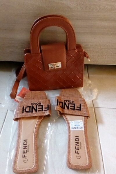 Ensemble sac  sandales Fendi40