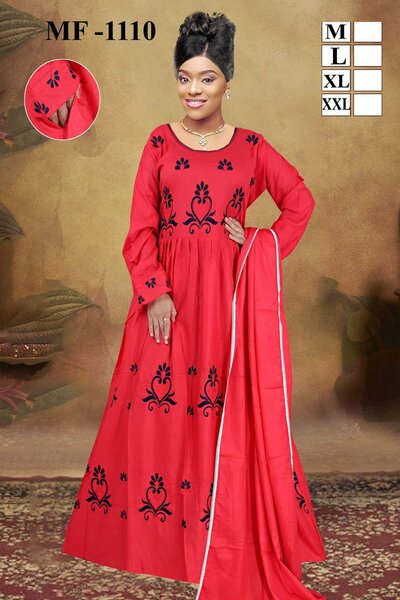 Robe longue rouge élégante