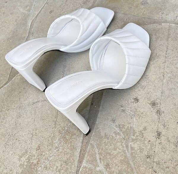 Mules à talons élégantes