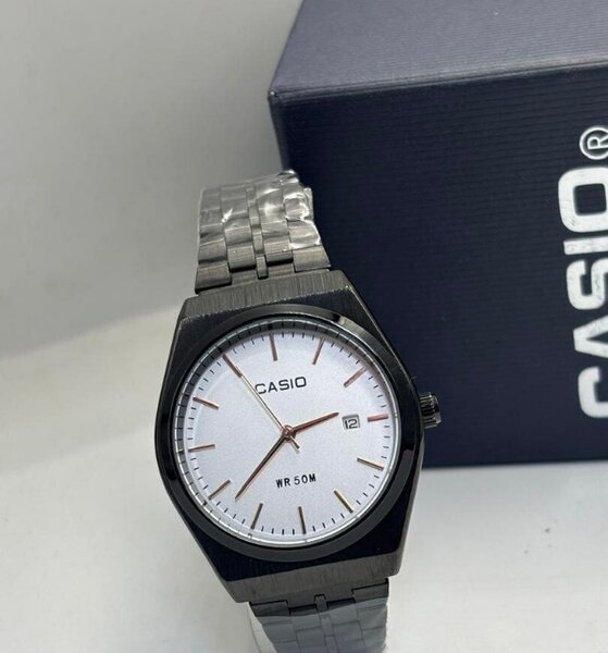 Montre Casio Étanche Classique