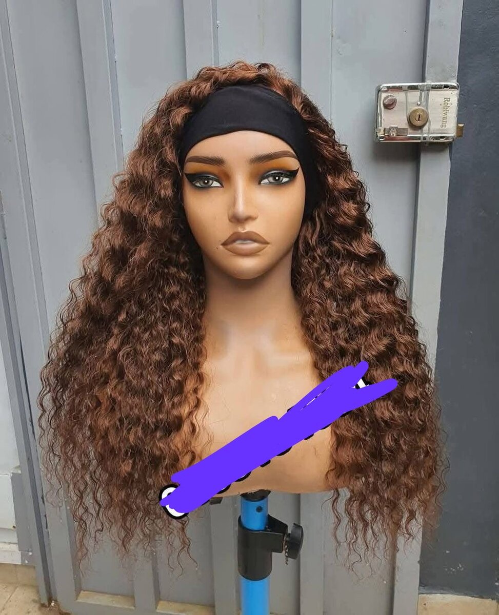 Perruque bandeau boucler