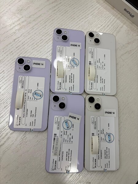 iPhone 14 quasi neuf