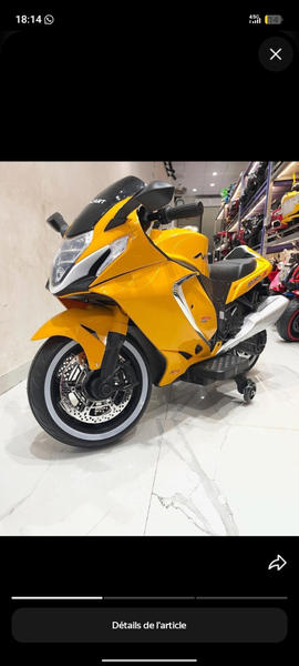 Moto électrique sportive jaune