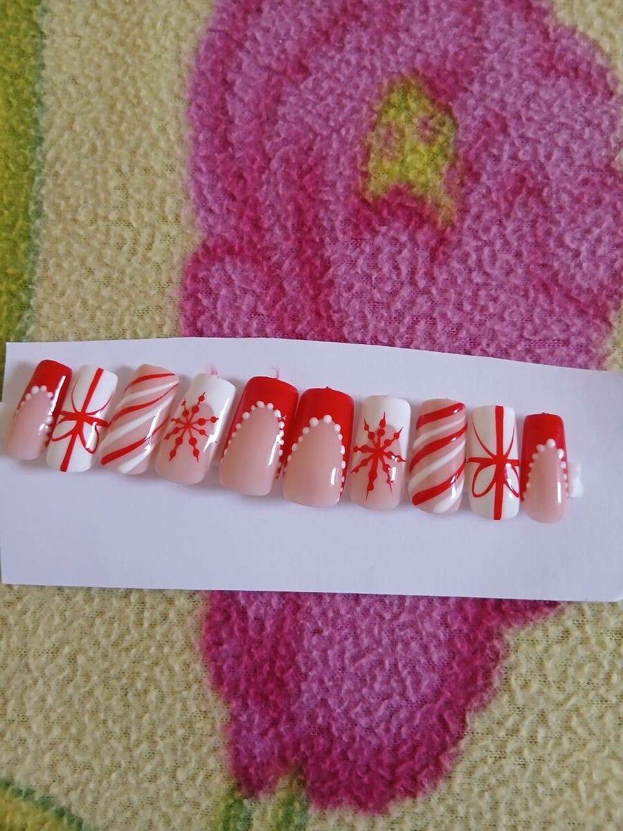 Ongles faux décoration Noël