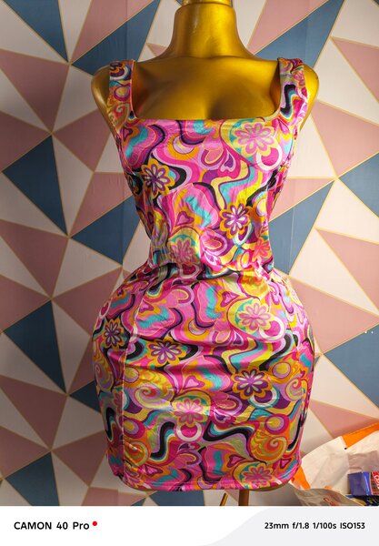 Robe Psychédélique Colorée