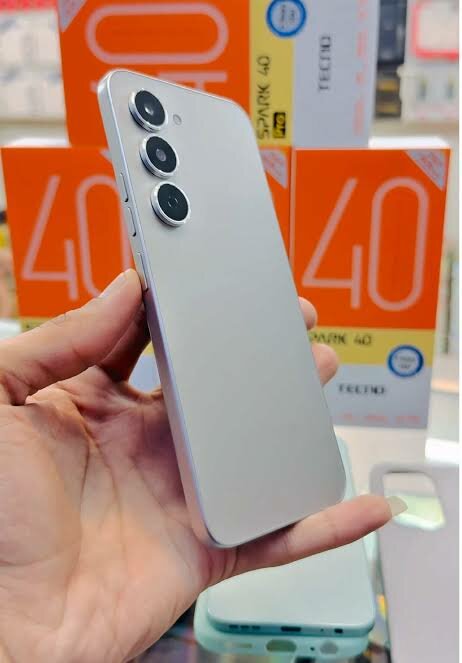 Tecno Spark 40 Pro