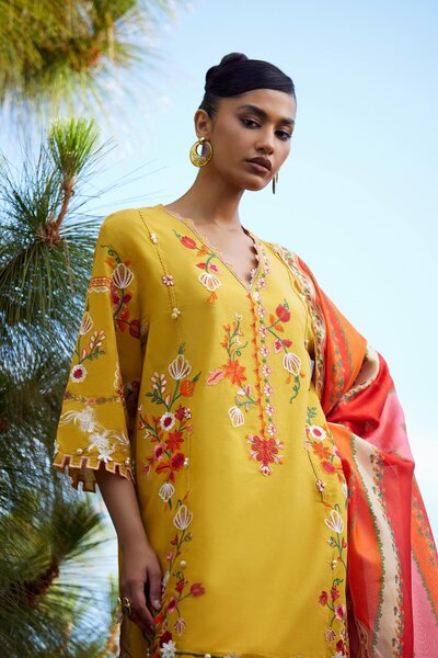 Unstitched Embroidered 3 Piece Muzlin Suit
