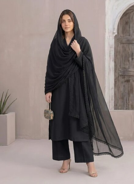 Midnight Lace - NV29D02