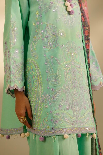 Unstitched Embroidered 3 Piece Muzlin Suit