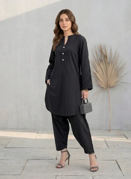 Quilted Noir - NV29D03