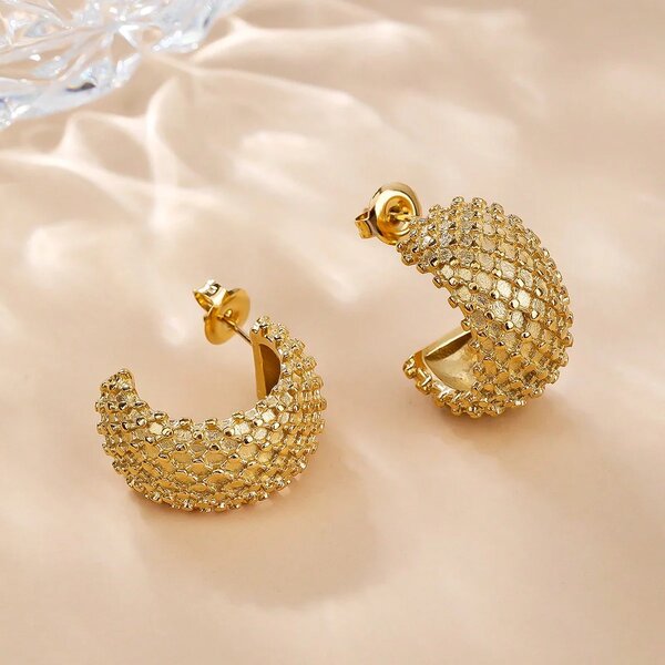 Shein - 1 Pair 18K Gold Plated Stainless Steel Rhombus Grid Stud