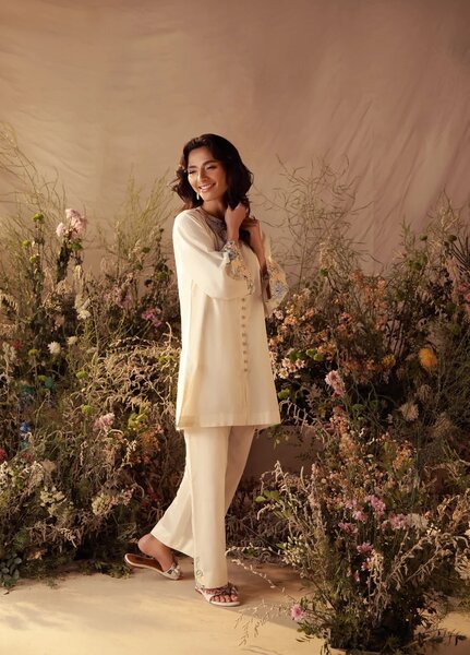 Sahar Women Embroidered Cambric 2 Piece Suit Daisy - Casual Collection