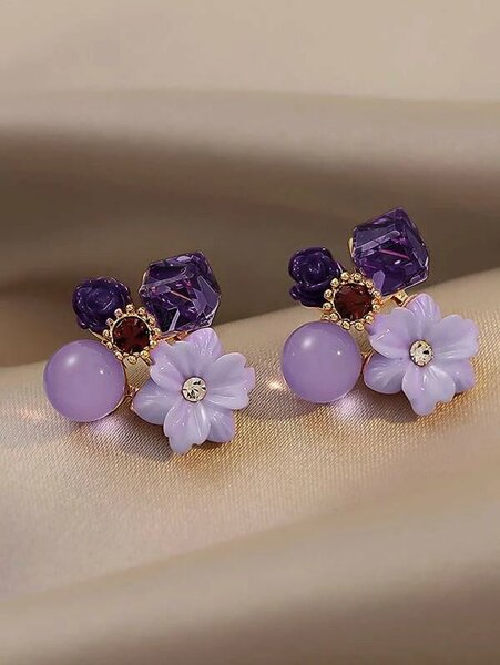 Shein - Flower Decor Stud Earrings