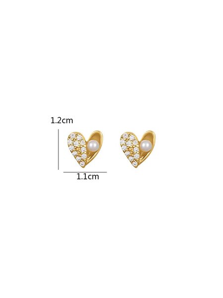 Shein - 1pair Versatile Exquisite Miniature Simple Faux Pearl Heart Shaped Stud Earrings