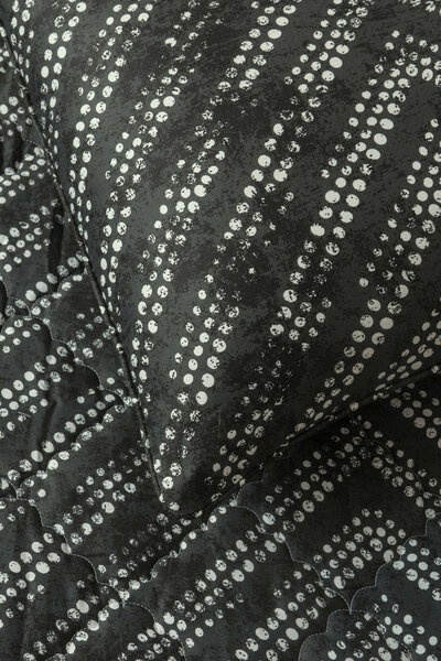 Stippling T-200 Bed Throw