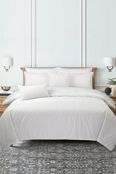 Ice White T-400 Embroidered Quilt Cover Set
