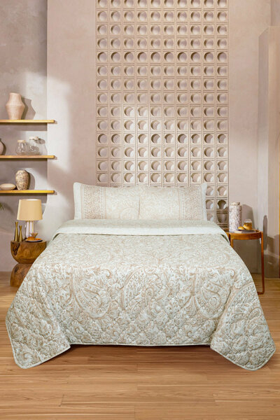 Paisley Elegance Bed Throw