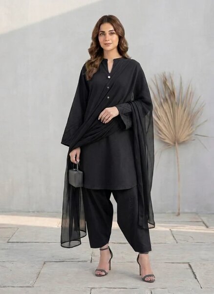 Quilted Noir - NV29D03