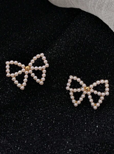 Shein - 5 Pairs Pearl Love Bow Flower Retro Earring Set Suitable For Daily Festival Wear