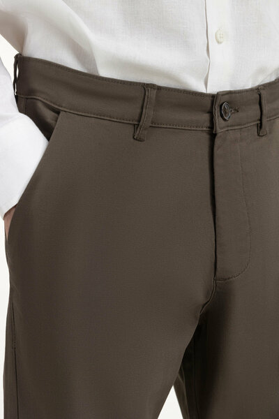 Slim Fit Khaki Pants