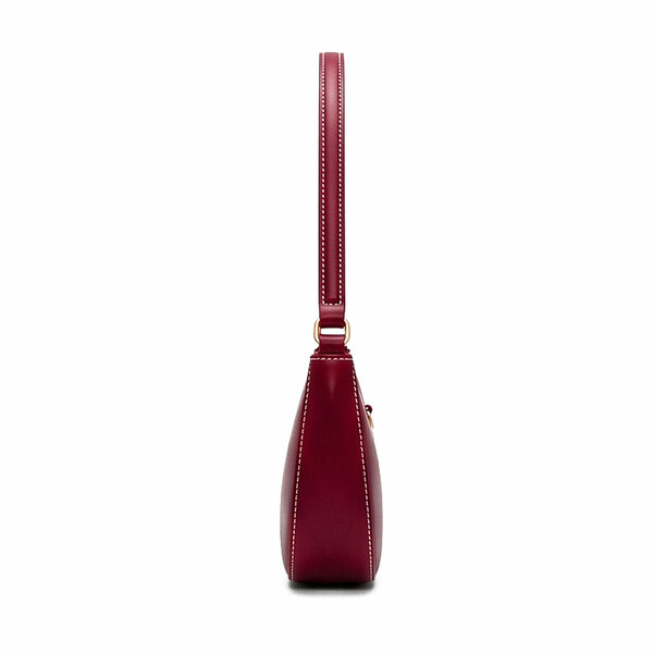 Mika Maroon