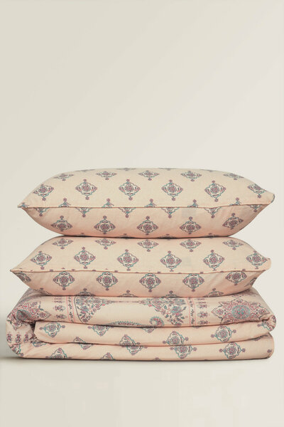 Paisley Blush T-150 Quilt Cover Set