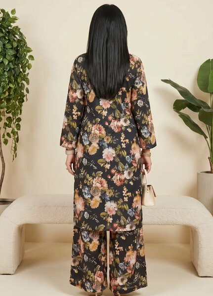 Salitex Unstitched Printed Lawn 2 Piece Suit SUNS82AG2001 Summer Collection