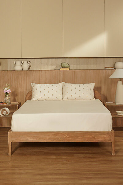 Ditsy Flora Embroidered Bed Sheet Set