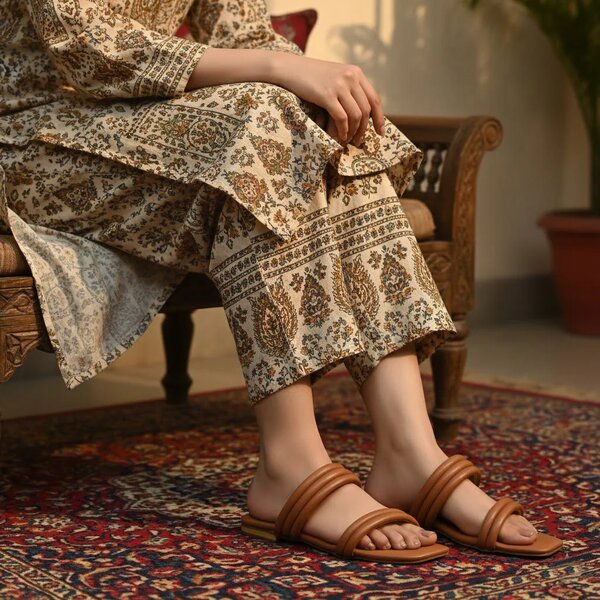 Women Casual Slippers - 40073S