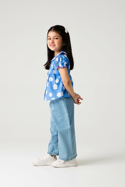 Daisy Collared Cotton Top