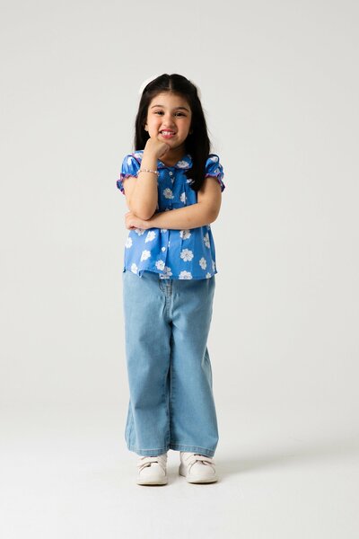 Daisy Collared Cotton Top